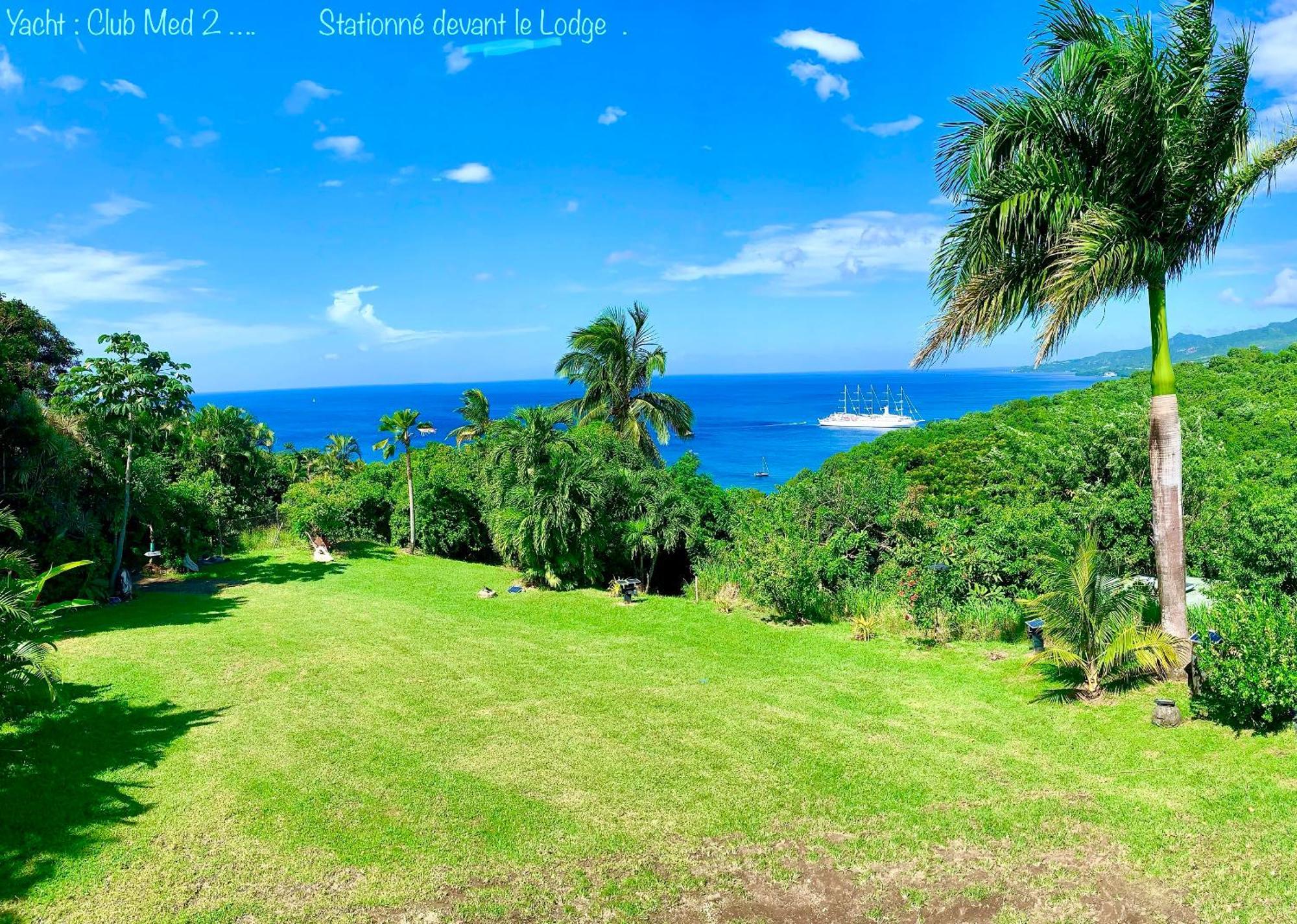 Lodge Colibris Piscine Privee Vue Panoramique Mer Et Montagne Pelee , 500 M Plage Dans Un Parc , Calme Assure Ideal Pour Decouvrir Le Nord Caraibes Ле-Карбе Экстерьер фото